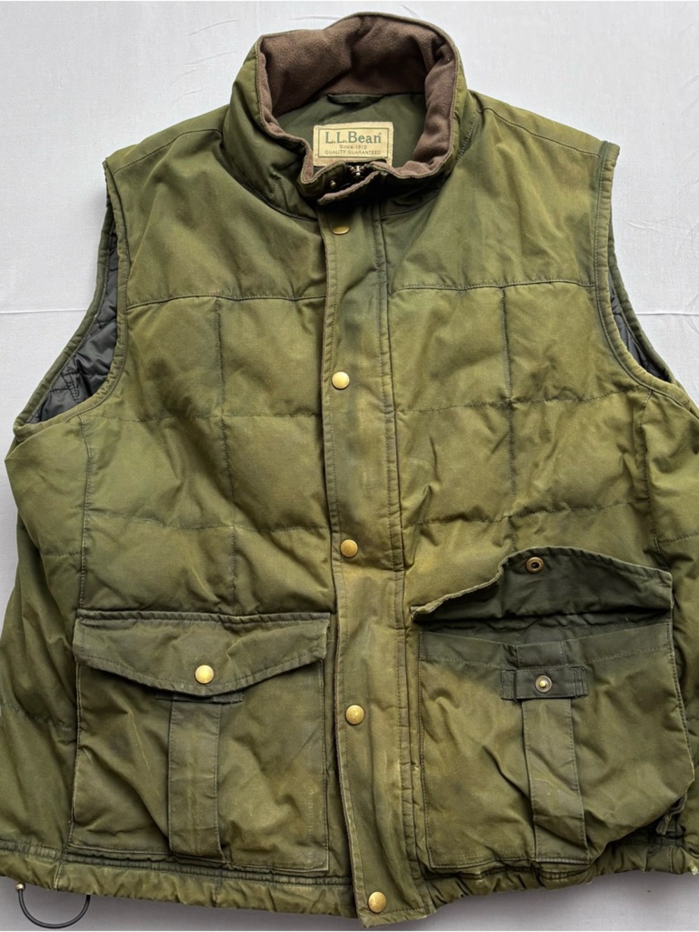 L.L. Bean Green Quilted Full Zip Vest Oiled Down Vest Size L Stand-Up‎ Collar